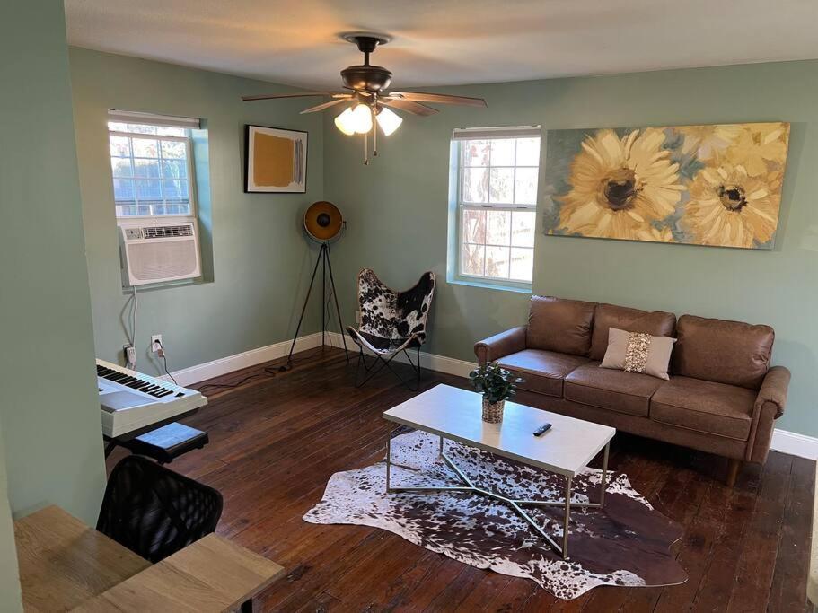 Апартаменты 2 Blocks From French Quarters Новый Орлеан Экстерьер фото