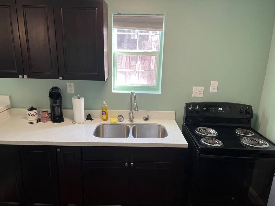 Апартаменты 2 Blocks From French Quarters Новый Орлеан Экстерьер фото