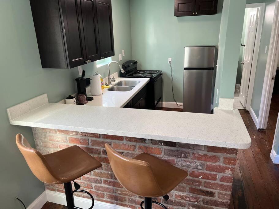 Апартаменты 2 Blocks From French Quarters Новый Орлеан Экстерьер фото